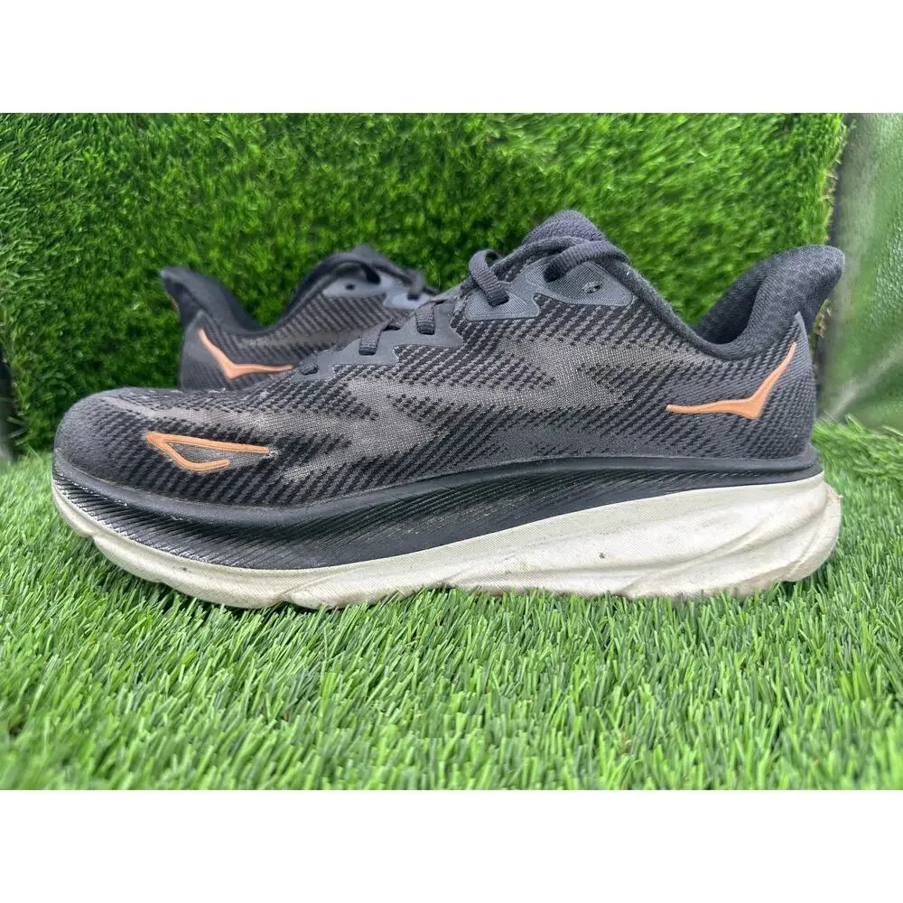 Hoka One One Clifton 9 1132211-BCPPR Athletic Sneaker Women's 8D Black Knit Gym